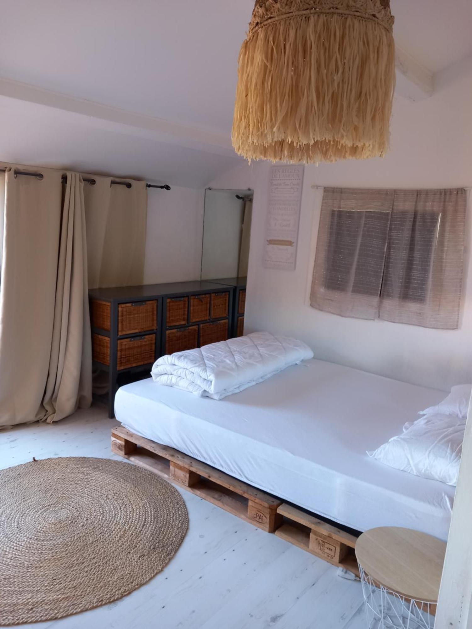 Villa 4 Chambres Avec Jacuzzi Saint-Maximin-la-Sainte-Baume Exterior foto